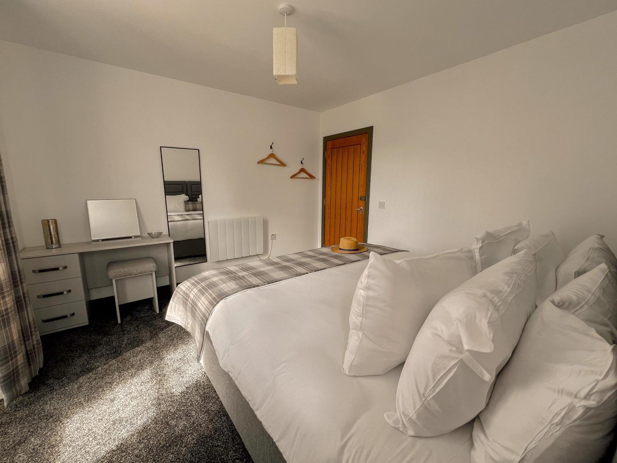 Loch Ness Gatehouse Apartments Форт-Огастус Екстер'єр фото
