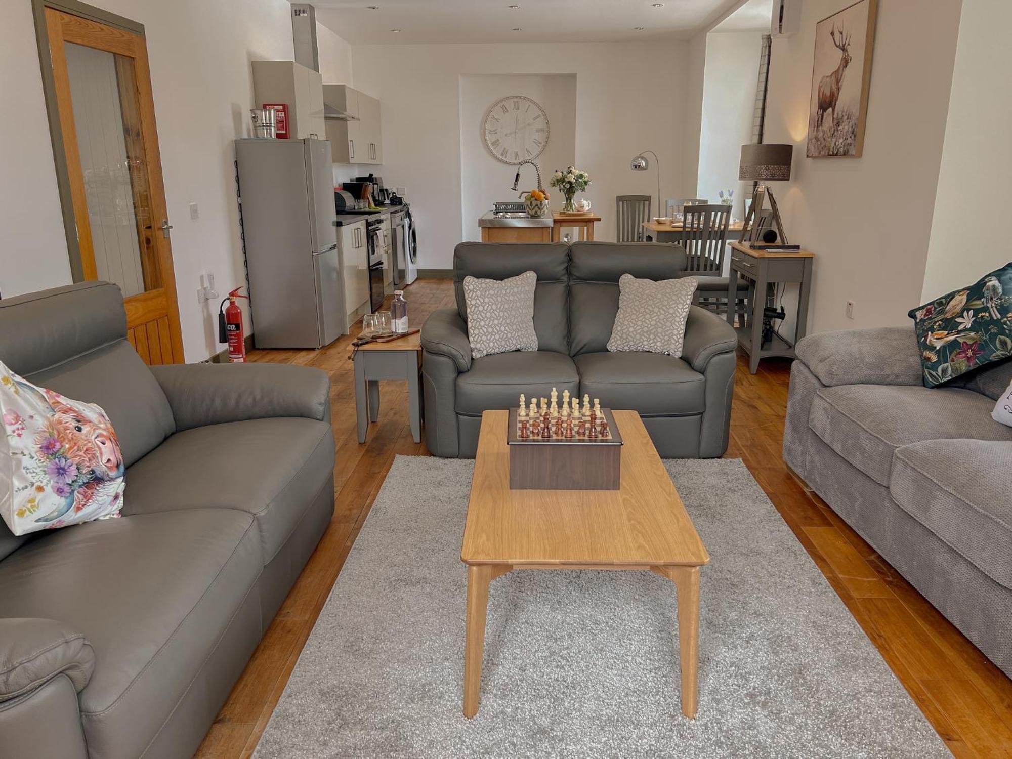 Loch Ness Gatehouse Apartments Форт-Огастус Екстер'єр фото